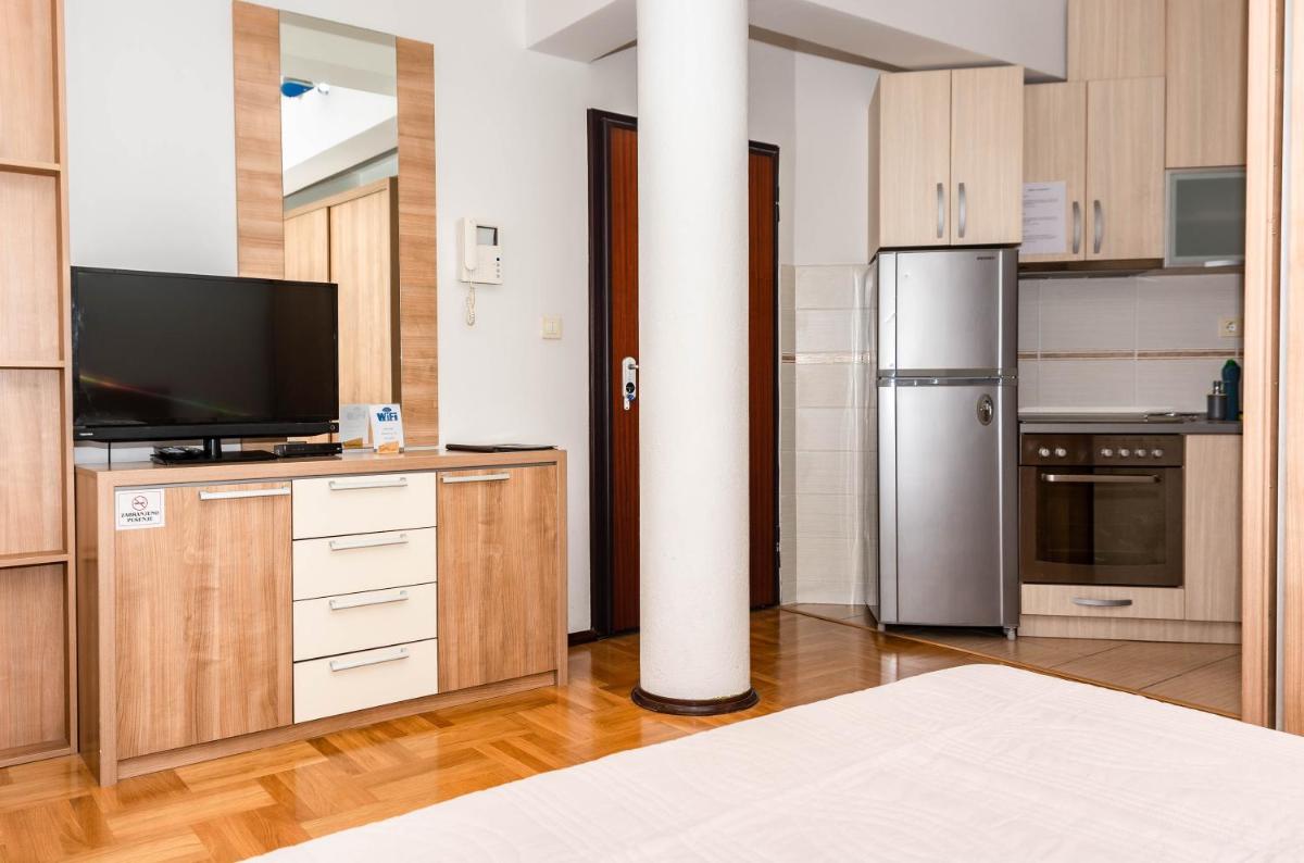 Image 2 of Bobo Apartment