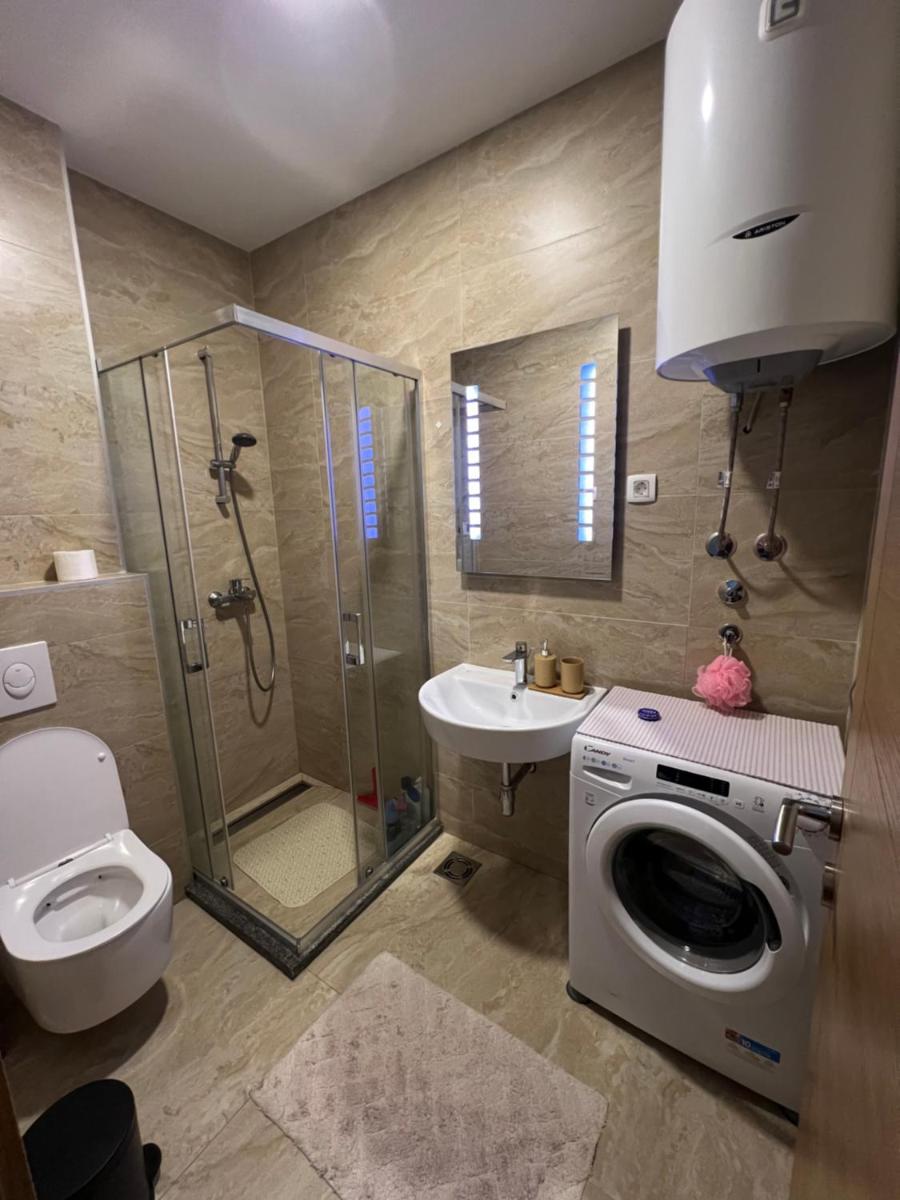 Image 2 of Budva Apartment with parking
