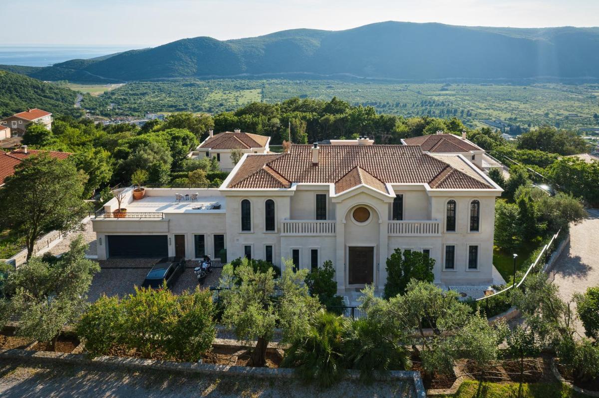 Image 6 of Eterno Villas