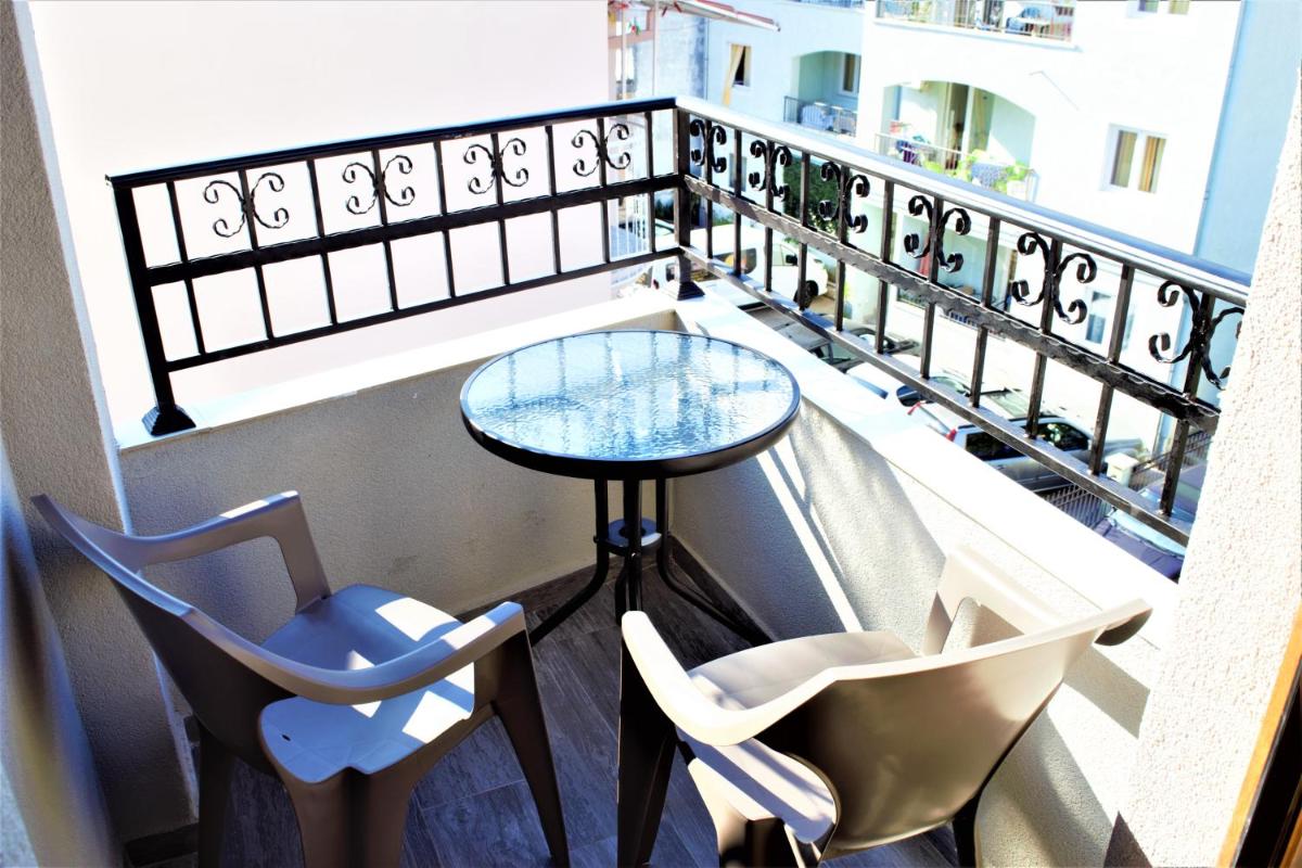 Image 2 of Martinović Rooms