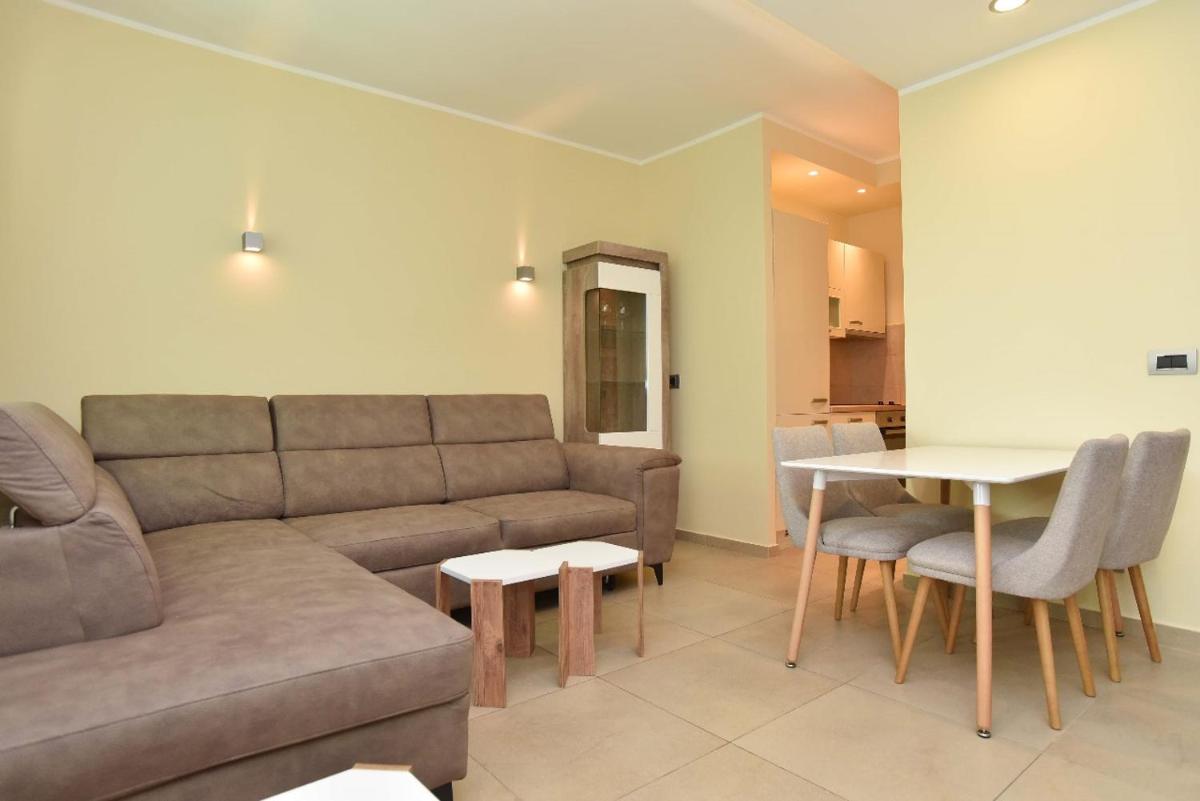 Image 3 of Omega 4 Apartment