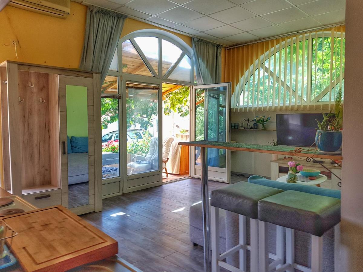 Image 2 of See view apartment